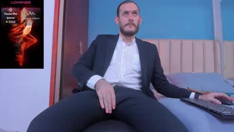 Snapshot of jeanpiere02 chatting on 28, 11, 2025 Jeanpiere online show from 28, 11, 2025