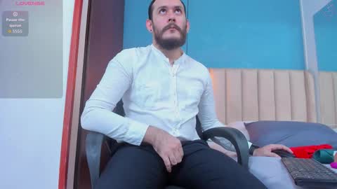 Snapshot of jeanpiere02 chatting on 18, 12, 2025 Jeanpiere online show from 18, 12, 2025