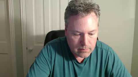 Snapshot of jeb5150 chatting on 17, 12, 2024 JE online show from 17, 12, 2024