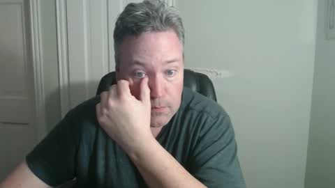 Snapshot of jeb5150 chatting on 23, 10, 2025 JE online show from 23, 10, 2025