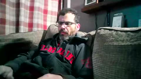 Snapshot of jediknight2 chatting on 25, 3, 2026 Matt online show from 25, 3, 2026