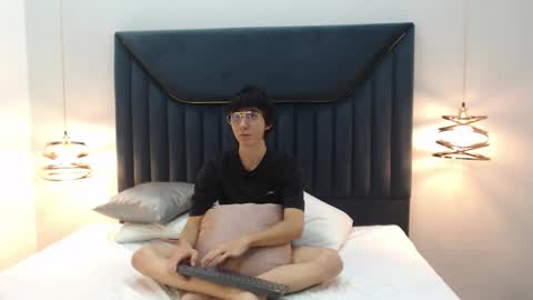 Snapshot of jeffbellfort chatting on 19, 11, 2025 JeffBellfort online show from 19, 11, 2025