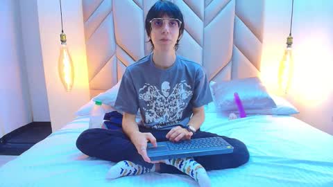 Snapshot of jeffbellfort chatting on 21, 12, 2025 JeffBellfort online show from 21, 12, 2025