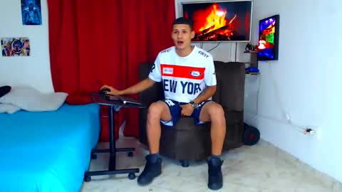 jeffer21_hot online show from 8, 6, 2026