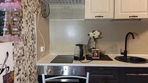 Emily online show from 23, 9, 2025