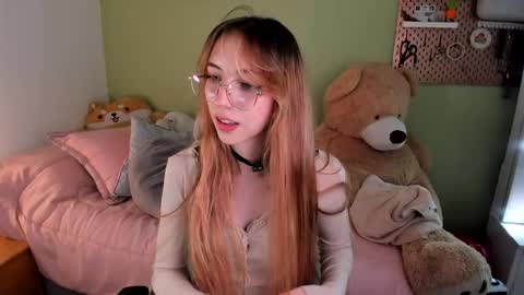 Snapshot of jelly_w5 chatting on 8, 5, 2026 Jelly online show from 8, 5, 2026