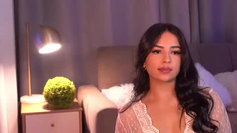 Snapshot of jenesaisquoi_ chatting on 4, 10, 2025 Isabella online show from 4, 10, 2025