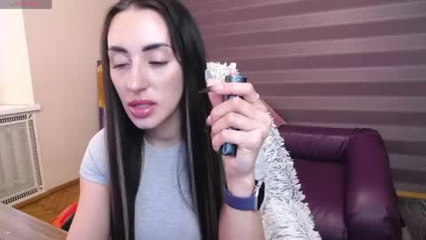 Snapshot of jeniferstone chatting on 23, 5, 2026 Kira online show from 23, 5, 2026