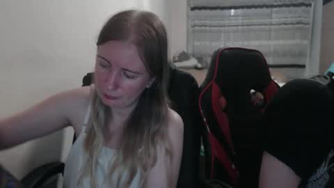 JenisAndPeter online show from 11, 9, 2025