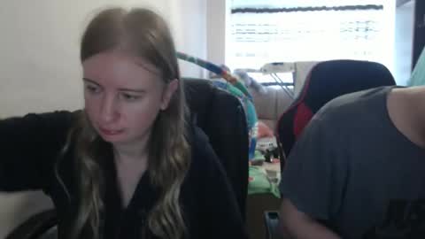 JenisAndPeter online show from 22, 9, 2025