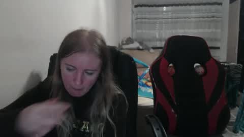 JenisAndPeter online show from 2, 10, 2025