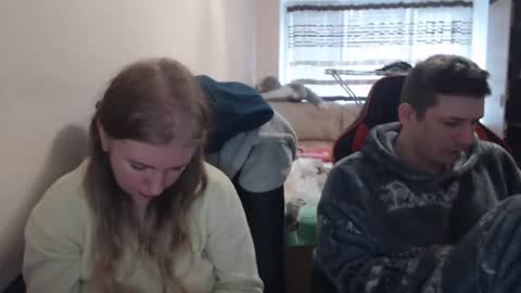 JenisAndPeter online show from 8, 11, 2025