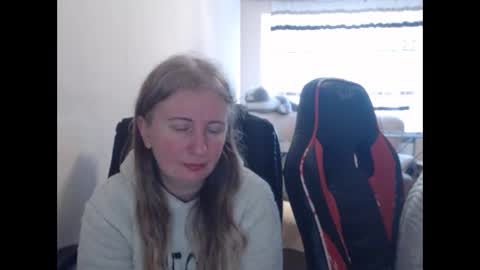 JenisAndPeter online show from 19, 2, 2026