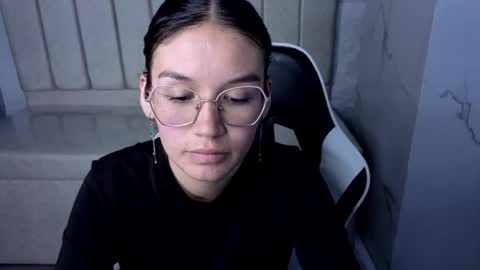 Online 800 to 1400 online show from 16, 10, 2025