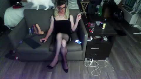 Jenna Cross online show from 11, 4, 2026