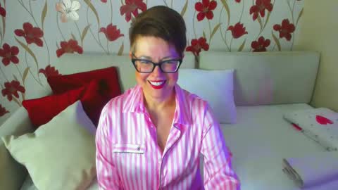 Jenn online show from 11, 2, 2025