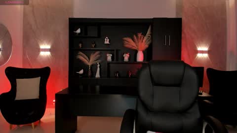 Snapshot of jennaolson chatting on 28, 9, 2025 Jenna Olson online show from 28, 9, 2025