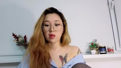 Snapshot of jennatyan chatting on 2, 12, 2025 JENNA online show from 2, 12, 2025