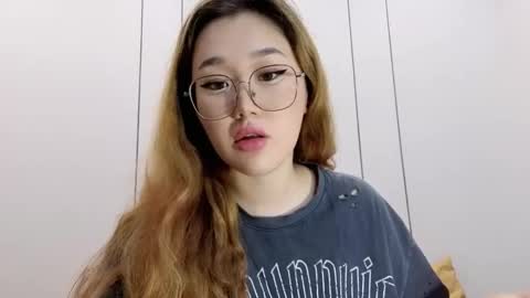 Snapshot of jennatyan chatting on 16, 12, 2025 JENNA online show from 16, 12, 2025