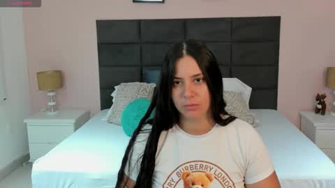 Snapshot of jenner_madison chatting on 19, 11, 2025 jenner_madison online show from 19, 11, 2025