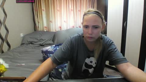 JenniDeep online show from 5, 7, 2026