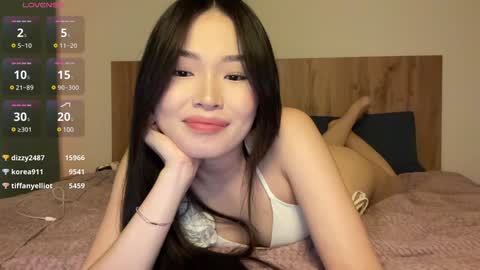 Snapshot of jennie_yung chatting on 9, 1, 2025 jennie_yung online show from 9, 1, 2025