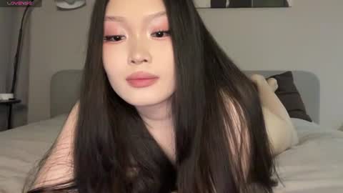 jennie_yung online show from 9, 7, 2026