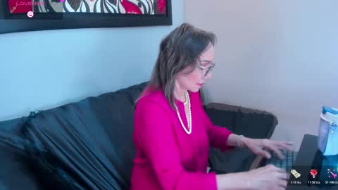 Jennie online show from 8, 11, 2025