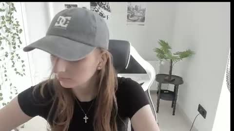 Snapshot of jenniestar chatting on 20, 6, 2026 Karla online show from 20, 6, 2026