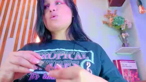 Jennifer vega  online show from 13, 10, 2025