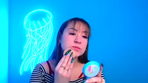 Jennifer online show from 22, 12, 2024