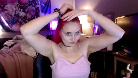 Jennifer Gwen online show from 4, 11, 2025