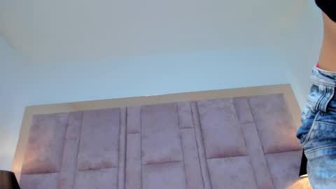 U can call me Angel online show from 28, 9, 2025