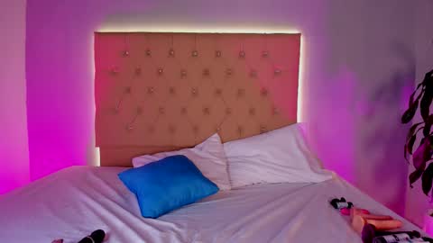 jenny__lawrence online show from 7, 1, 2026