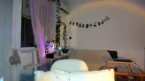 Jennifer Jenny Darling   online show from 1, 2, 2026