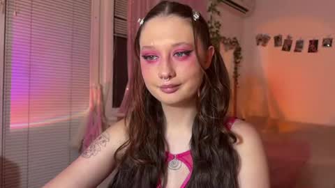 Jennifer Jenny Darling   online show from 4, 7, 2026