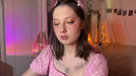 Jennifer Jenny Darling   online show from 10, 7, 2026