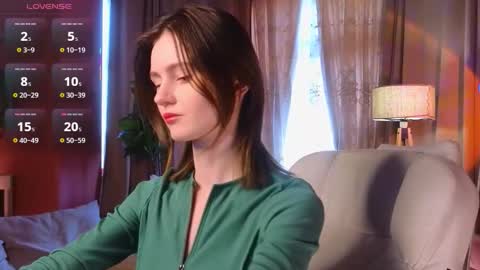 Snapshot of jennyfer_me chatting on 12, 10, 2025 jennyfer_me online show from 12, 10, 2025