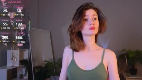 Snapshot of jennyfer_me chatting on 17, 11, 2025 jennyfer_me online show from 17, 11, 2025