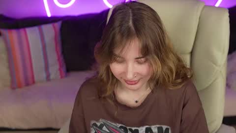 Snapshot of jennyyluv chatting on 17, 11, 2025 JENNY online show from 17, 11, 2025