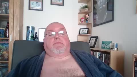 Snapshot of jerseyhammer01 chatting on 11, 9, 2025 Harry online show from 11, 9, 2025