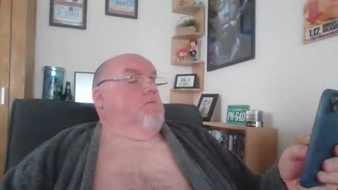 Snapshot of jerseyhammer01 chatting on 12, 10, 2025 Harry online show from 12, 10, 2025