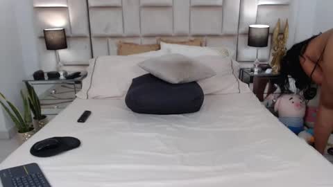 JESICA online show from 20, 2, 2025