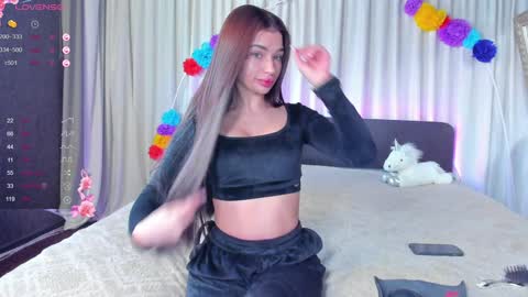 Snapshot of jesikalooove chatting on 5, 3, 2025 Jesika online show from 5, 3, 2025
