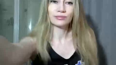 JessFox1 online show from 26, 1, 2025