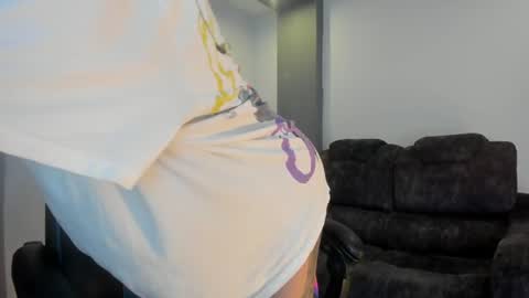 jessi_lemus online show from 24, 6, 2026