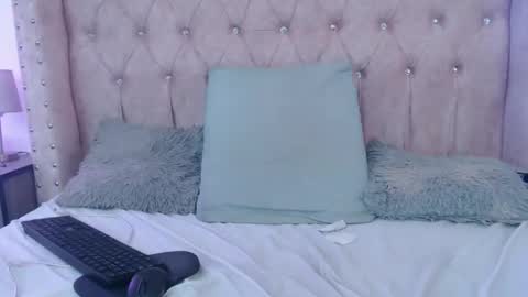 Snapshot of jessica_carter_ chatting on 25, 10, 2025 Jessica online show from 25, 10, 2025