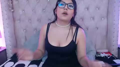 Snapshot of jessica_carter_ chatting on 4, 11, 2025 Jessica online show from 4, 11, 2025