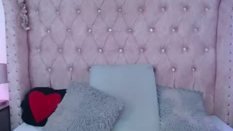 Snapshot of jessica_carter_ chatting on 8, 11, 2025 Jessica online show from 8, 11, 2025