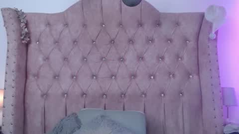 Jessica  online show from 9, 4, 2026